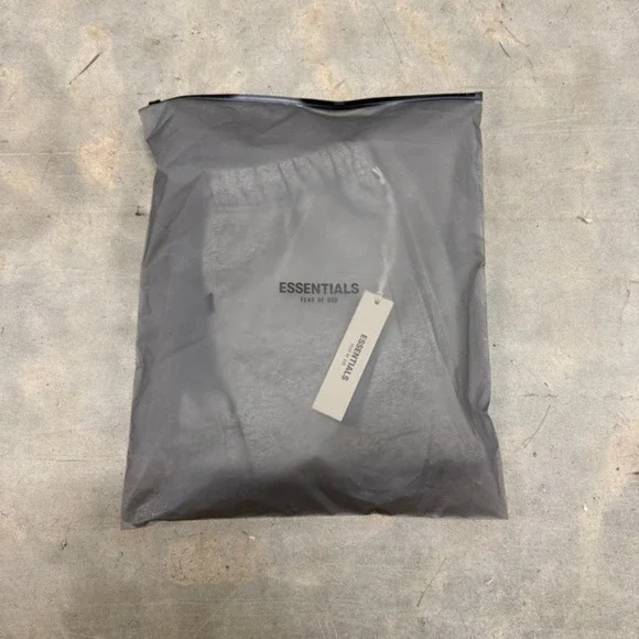 Fear of God Essentials SS22 'Dark Oatmeal' Relaxed Sweatpants Size XL - Picture 8 of 8